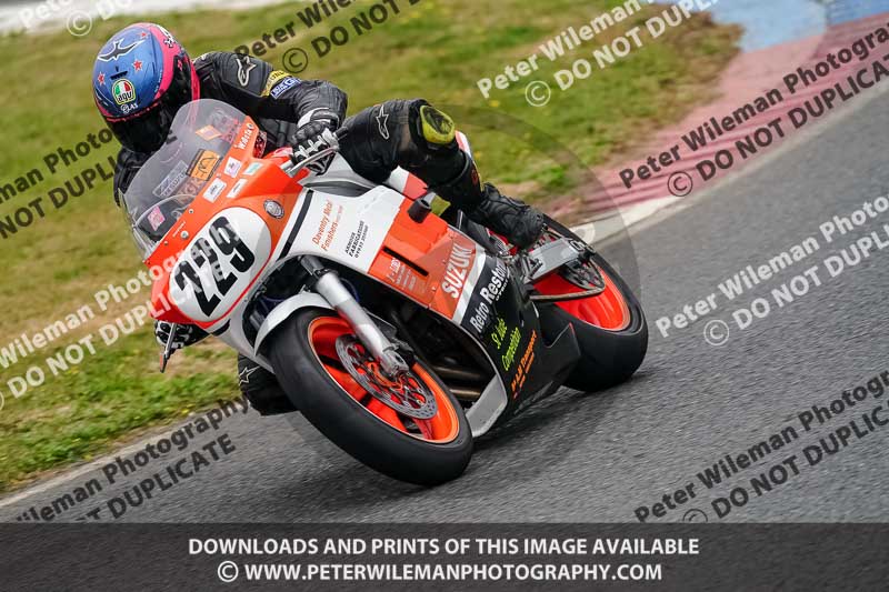 enduro digital images;event digital images;eventdigitalimages;mallory park;mallory park photographs;mallory park trackday;mallory park trackday photographs;no limits trackdays;peter wileman photography;racing digital images;trackday digital images;trackday photos